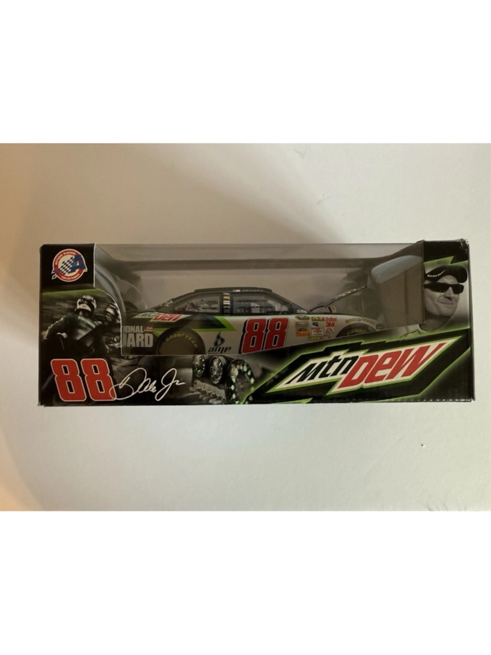 Dale Earnhardt Jr 1/24 Diecast #88 Mt Dew 2009 Impala SS